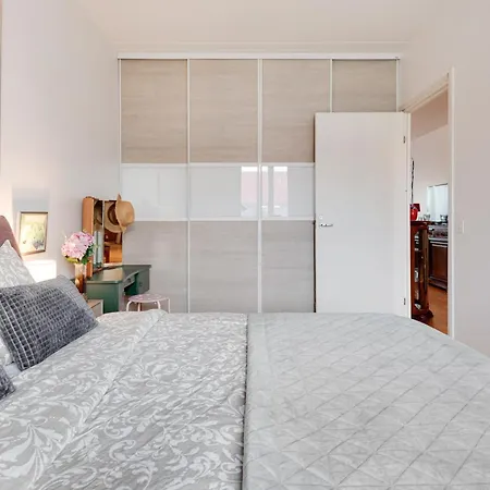 Luxury W Vintage Charm & Sauna Helsinki